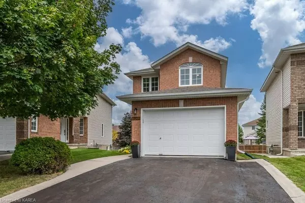 Kingston, ON K7P 3G4,1902 BERRYWOOD CRES