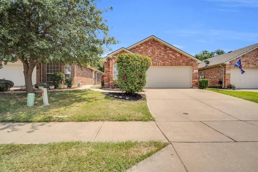 6032 Melanie Drive, Fort Worth, TX 76131