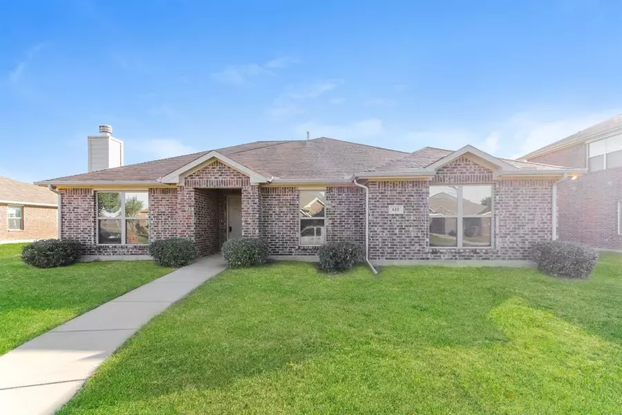 610 Cardwell Drive, Lancaster, TX 75146