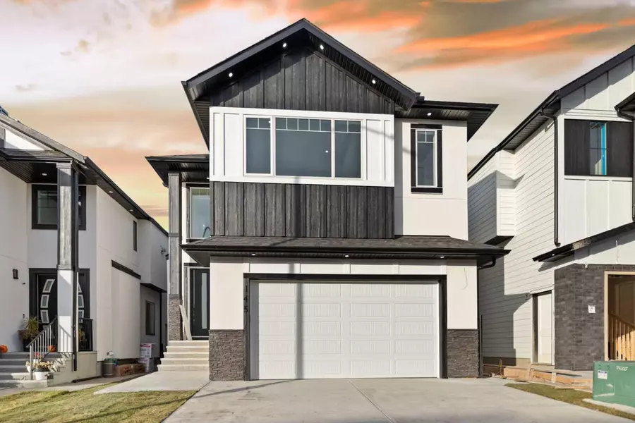 145 Saddlecrest CIR NE, Calgary, AB T3J0K4