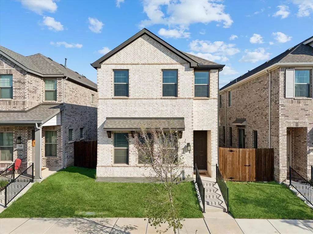 North Richland Hills, TX 76180,7553 Regal Lane