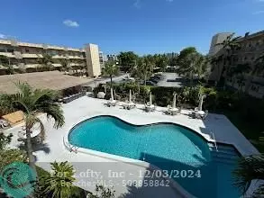 Hollywood, FL 33020,2145 Pierce St  #322