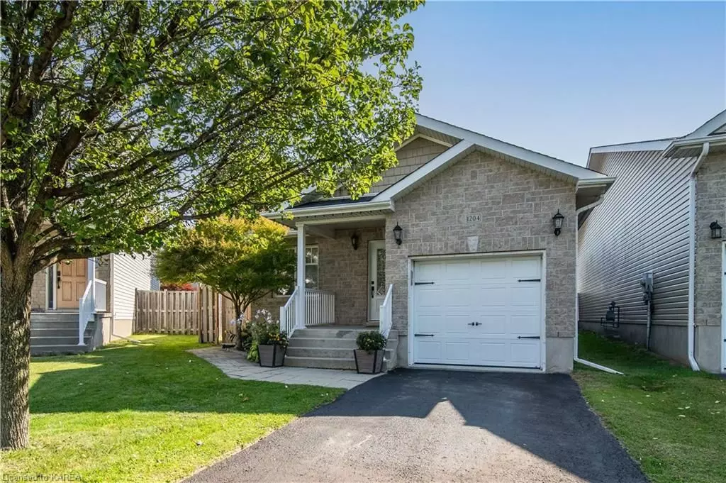 Frontenac, ON K7P 0C3,1204 AMANDA CT