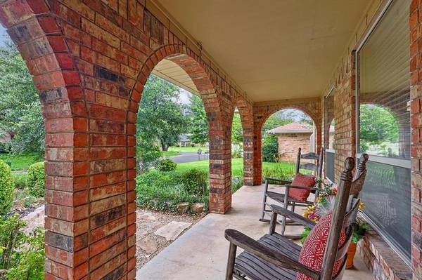 2320 Georgetown Drive, Denton, TX 76201