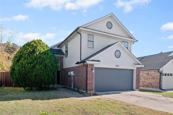 943 Sylvan Creek Drive, Lewisville, TX 75067