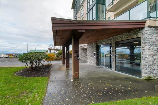 Campbell River, BC V9W 1C7,2676 Island Hwy S #403