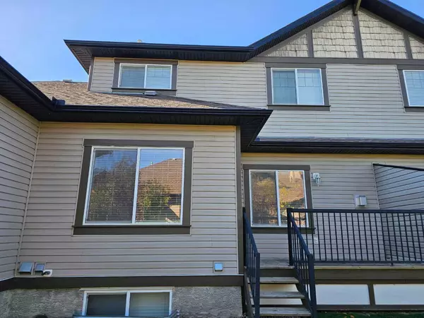 Airdrie, AB T4B3C8,100 Coopers Common SW #143