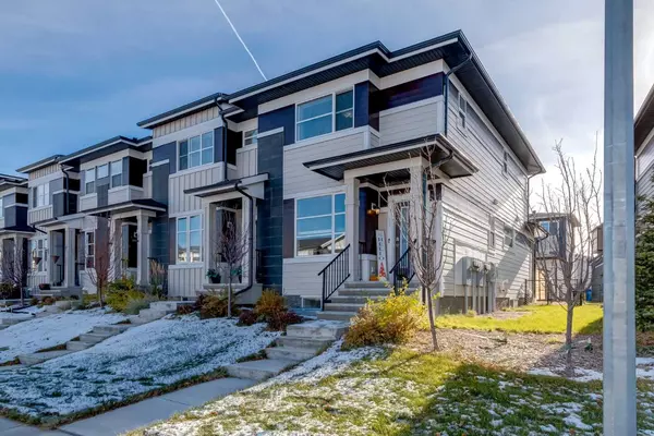 65 Skyview Parade NE, Calgary, AB T3N 0V4