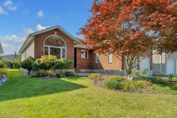 Kingston, ON K7M 9A2,571 MONTEREY CT