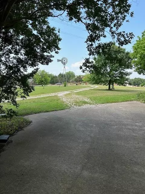 Lavon, TX 75166,13216 County Road 483