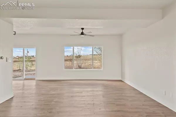 Pueblo, CO 81007,538 E Heron DR