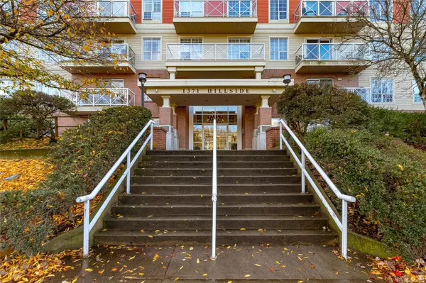 Victoria, BC V8T 2B3,1371 Hillside Ave #104