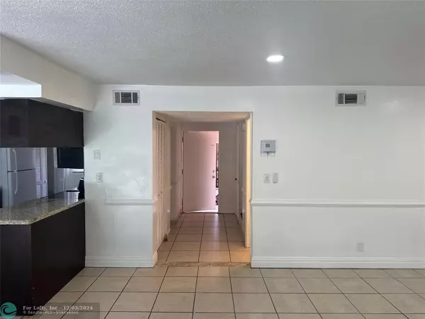 Coral Springs, FL 33065,4340 NW 80th Ave  #1