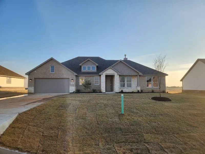 135 Clear Creek Lane, New Fairview, TX 76078