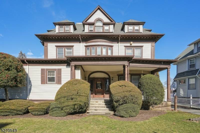 295 Montgomery St, Bloomfield Twp., NJ 07003