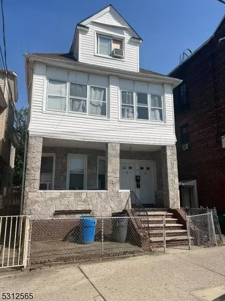 40 Myrtle Ave, Passaic City, NJ 07055