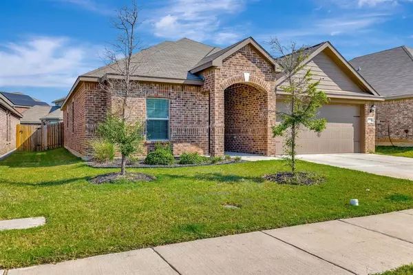 4128 Conley Court,  Crowley,  TX 76036