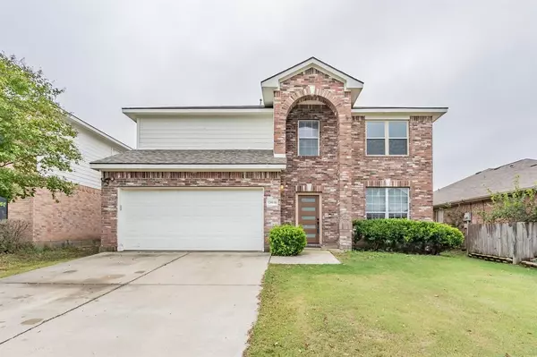 13616 Cherokee Ranch Road, Fort Worth, TX 76262