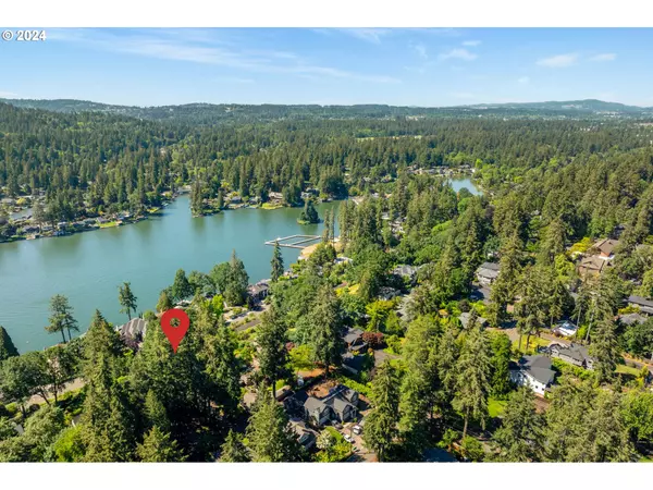 Lake Oswego, OR 97035,3520 UPPER DR