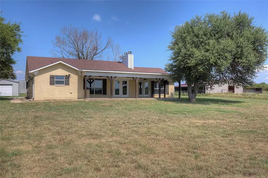 8300 Farm Road 71, Sulphur Springs, TX 75482