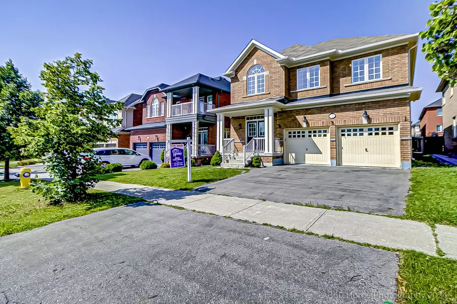 396 Grand Trunk AVE, Vaughan, ON L6A 4L4