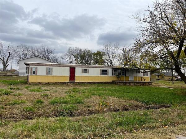 924 W 5th Street, Stroud, OK 74079