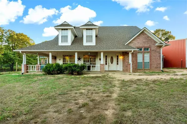 308 County Road 34780,  Paris,  TX 75460