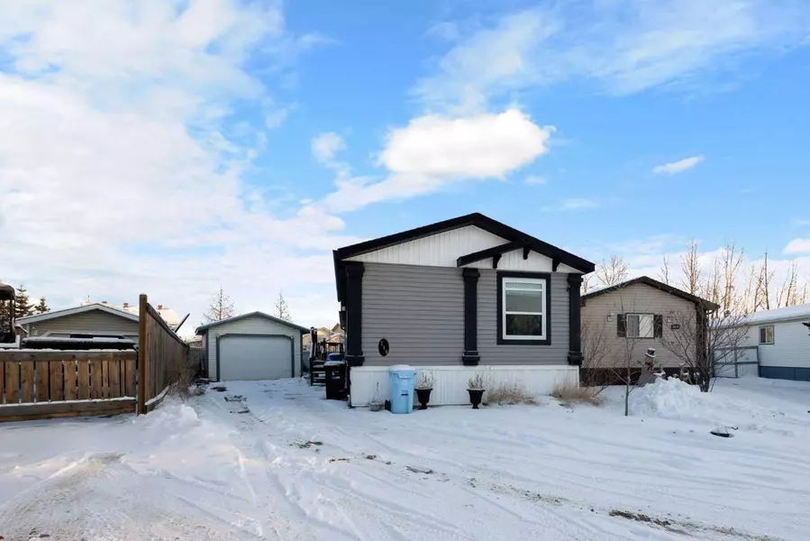 236 Harpe WAY, Fort Mcmurray, AB T9K 2K9