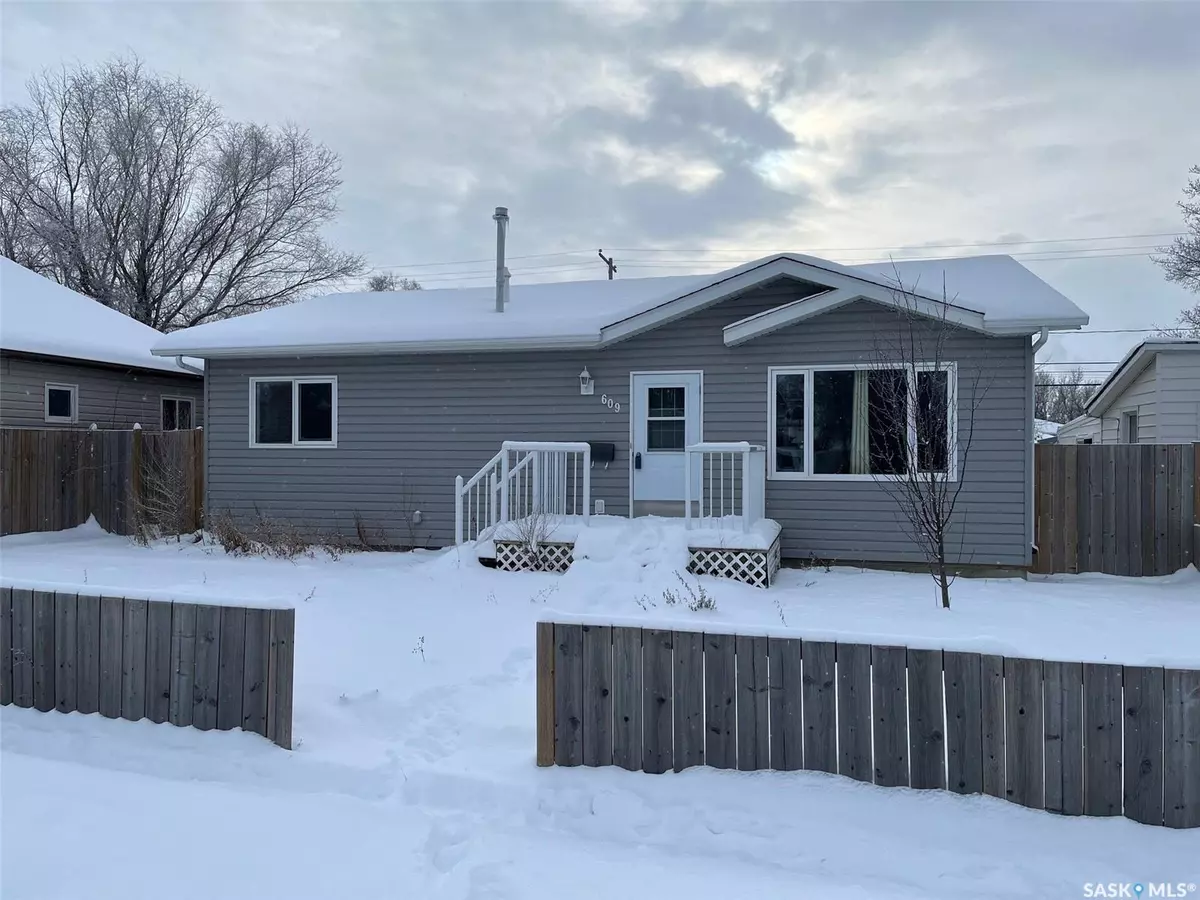 Moose Jaw, SK S6H 0H4,609 Ominica STREET E