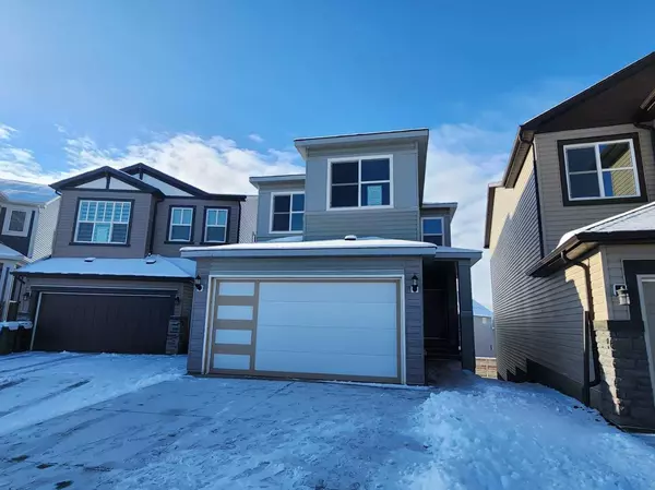 193 Lucas PL NW, Calgary, AB T3P 2E6