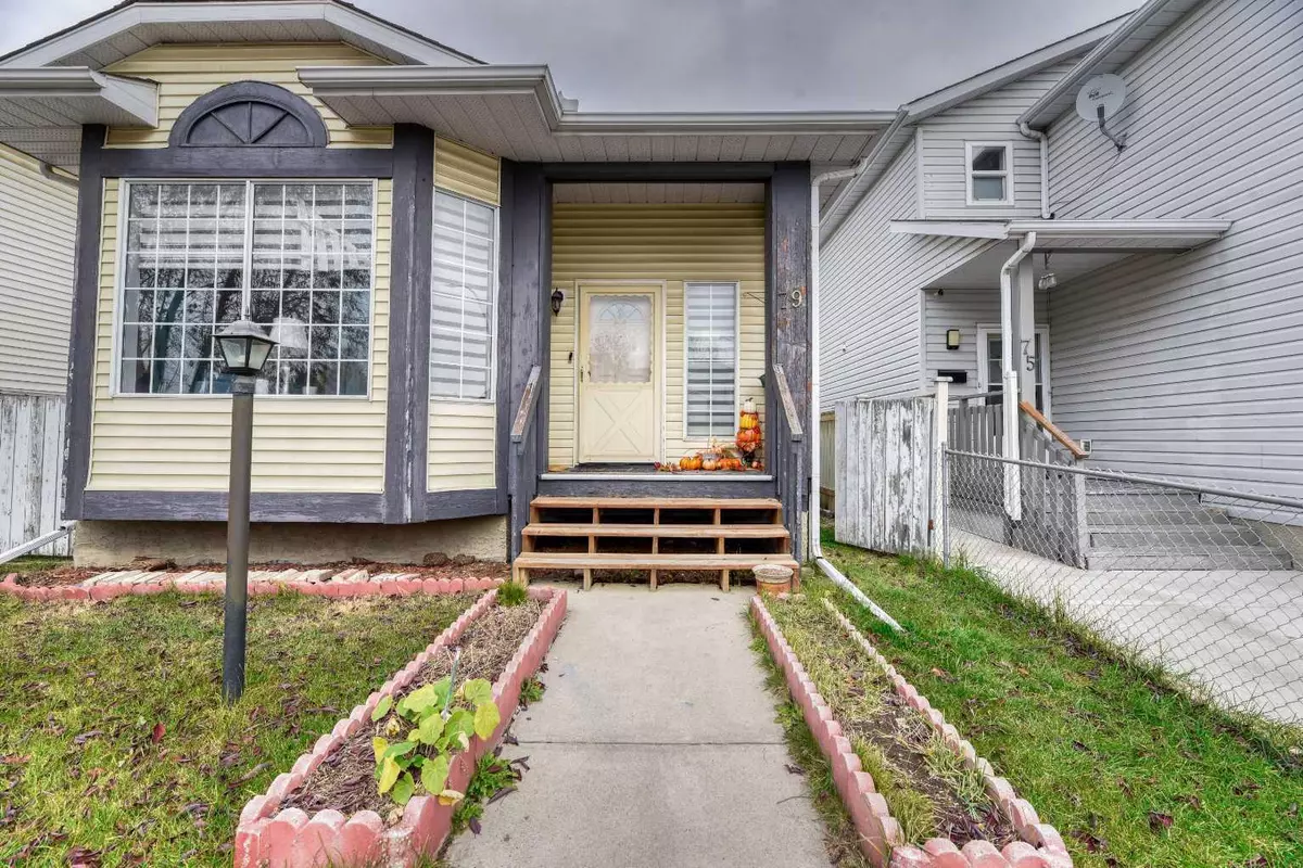 Calgary, AB T1Y 6W3,79 Laguna CIR Northeast