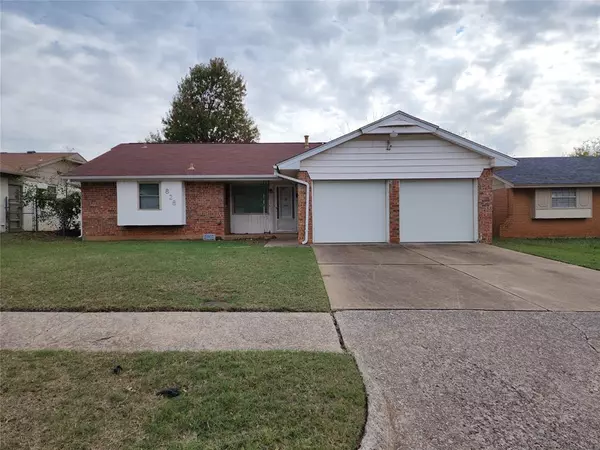 828 Willow Brook Drive, Midwest City, OK 73110