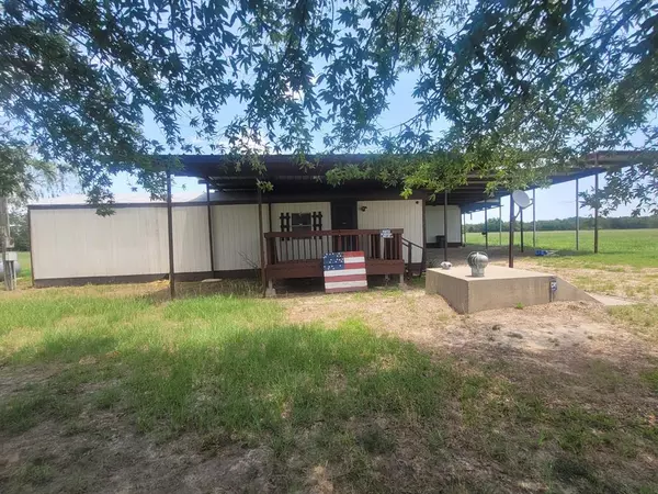 1311 E Main Street,  Campbell,  TX 75422