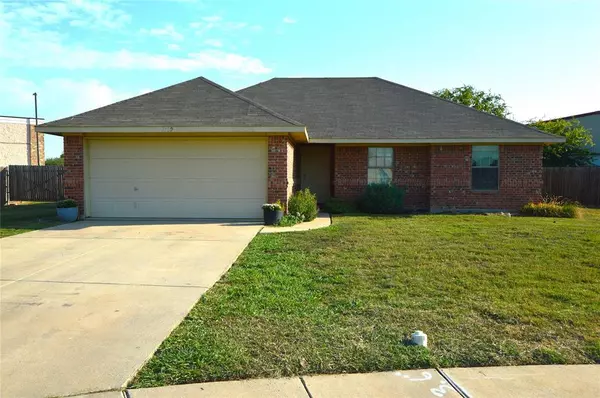 1139 Serendipity Circle,  Sanger,  TX 76266