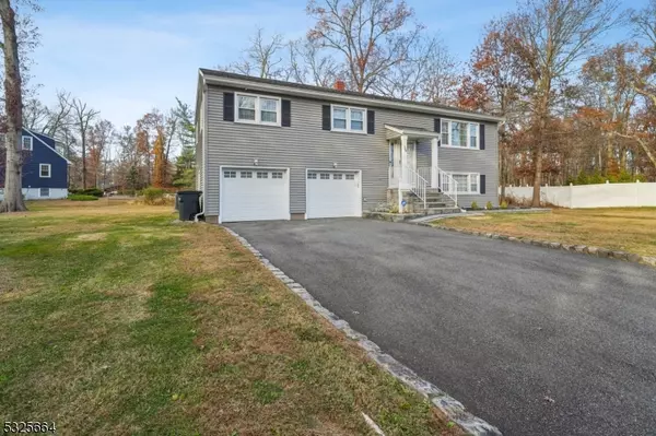 Florham Park Boro, NJ 07932,14 Kenneth Ct