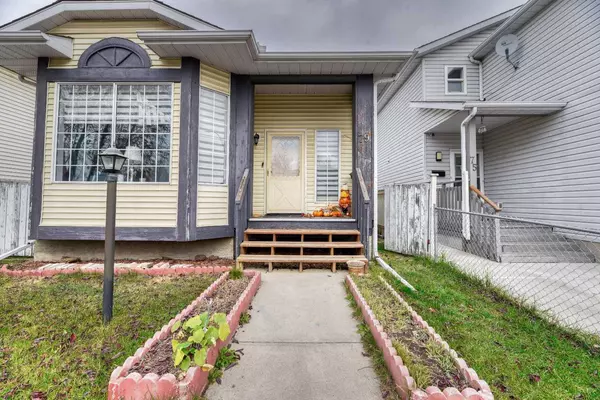 79 Laguna CIR Northeast, Calgary, AB T1Y 6W3