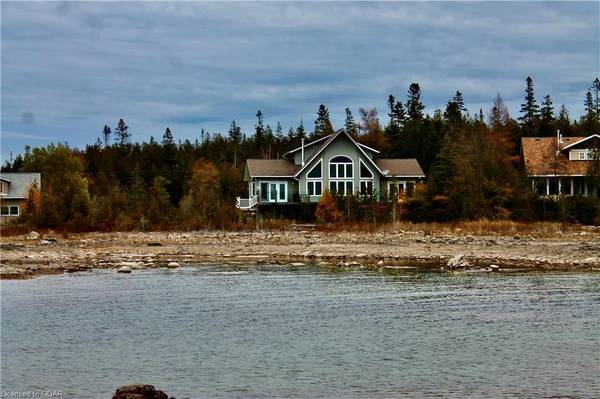 211 EAGLE RD,  Northern Bruce Peninsula,  ON N0H 2R0