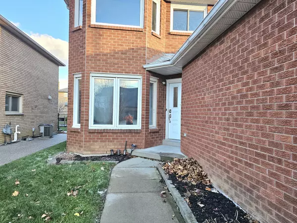 Hamilton, ON L9B 2C4,486 Dicenzo DR