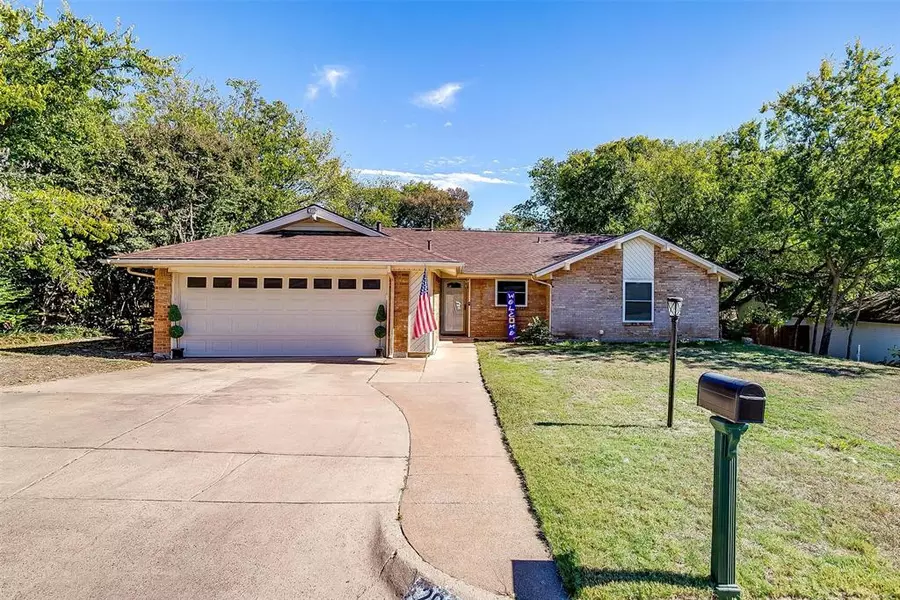 209 Aquilla Drive, Lakeside, TX 76108