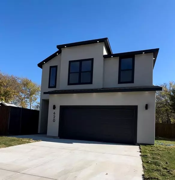 620 S Center Street, Grand Prairie, TX 75051