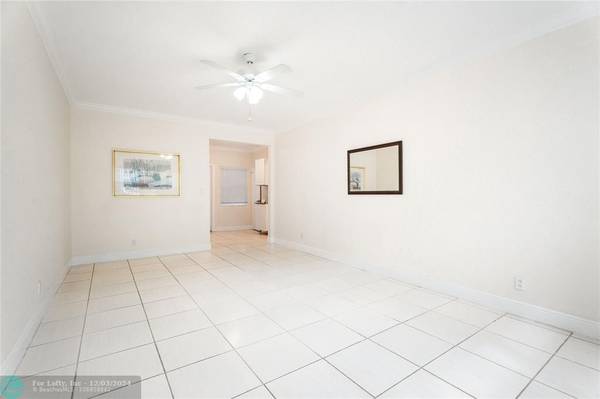 Hollywood, FL 33019,315 Van Buren St  #105B