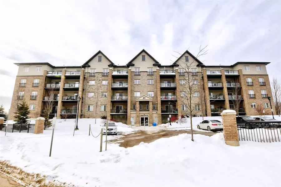 42 Ferndale DR S #410, Barrie, ON L4N 2M5