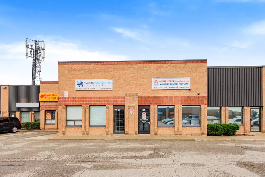 173 Advance BLVD #36, Brampton, ON L6T 4Z7