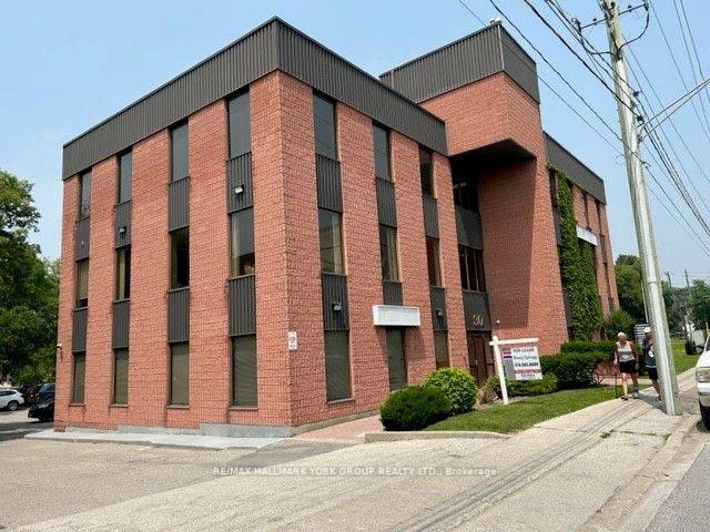 Newmarket, ON L3Y 3S9,30 Prospect ST #101