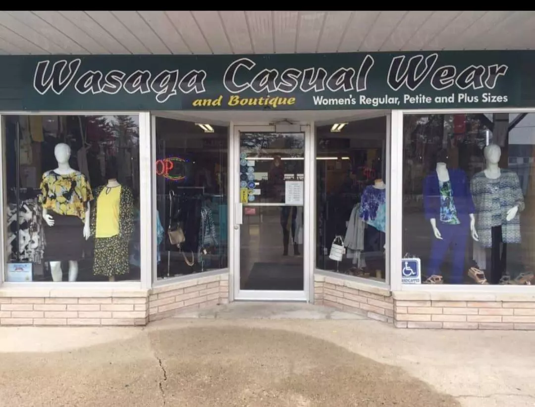 Wasaga Beach, ON L9Z 2H5,43 19th ST N