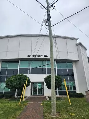 Mississauga, ON L5S 0A8,30 Topflight DR #10