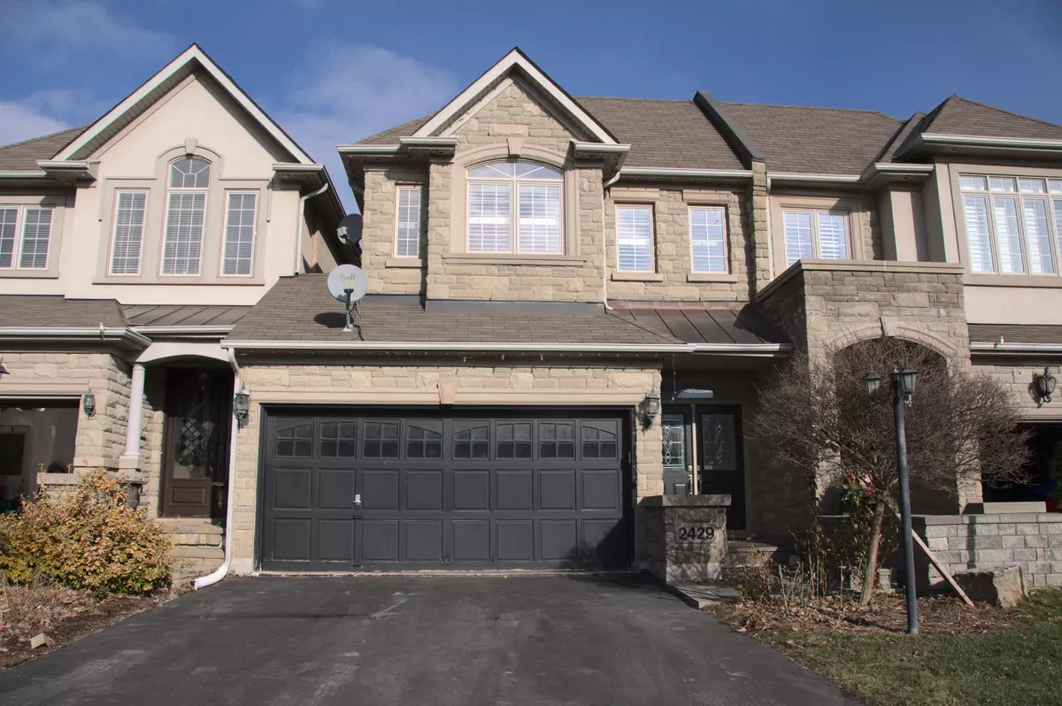 Oakville, ON L6H 0B8,2429 Presquile DR