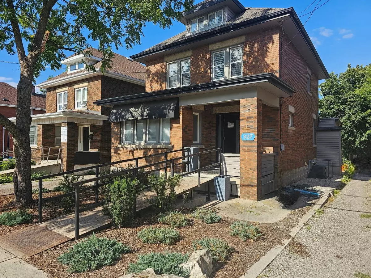 Guelph, ON N1H 3W4,327 Woolwich ST #1st FLR