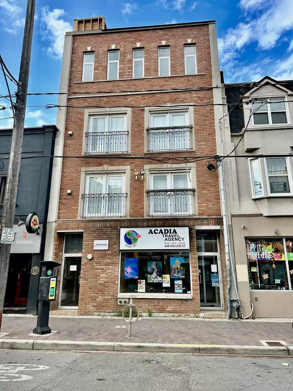 850 College ST, Toronto C01, ON M6H 1A2