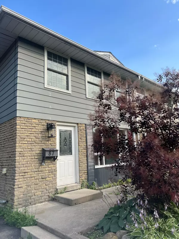 87 Daphne CRES, Barrie, ON L4M 2Y7